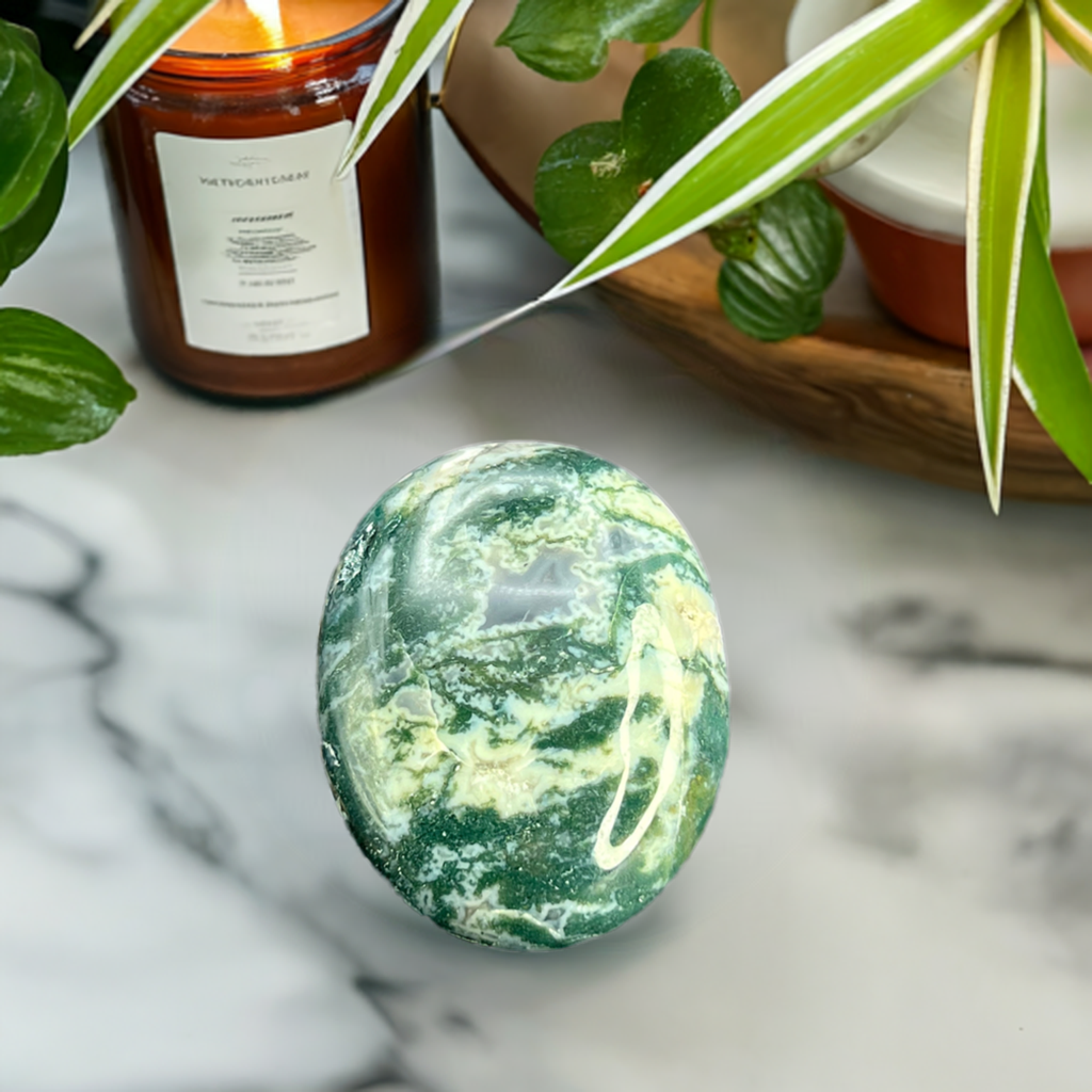 Moss Agate Palm Stone