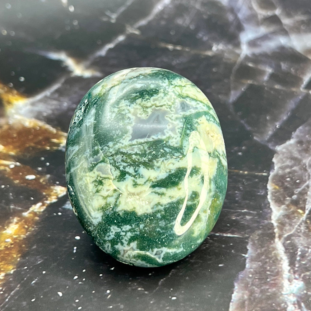 
                  
                    Moss Agate Palm Stone
                  
                